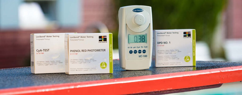 Lovibond MD 100 photometer
